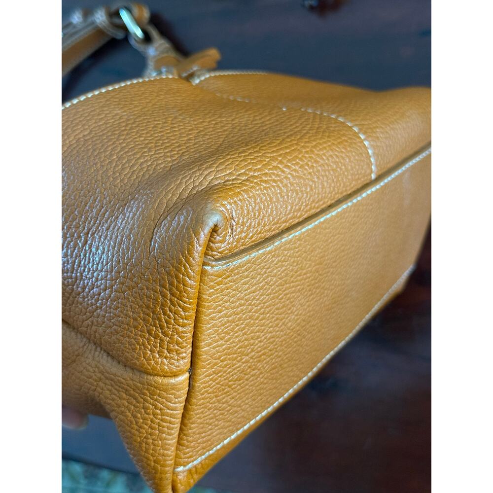 DOONEY & BOURKE Dillen pebble grain leather medium 2 zipper pocket purse in sand - Picture 13 of 13